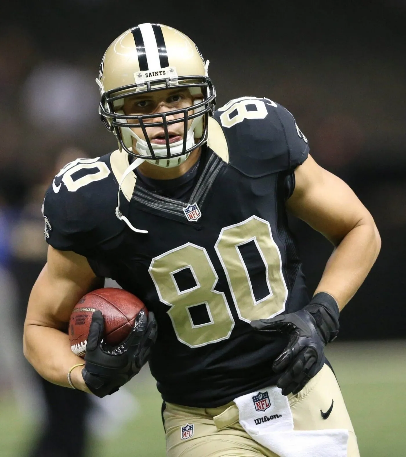 Saints' Foster Moreau Signed An Oyster From Fan After Training Camp