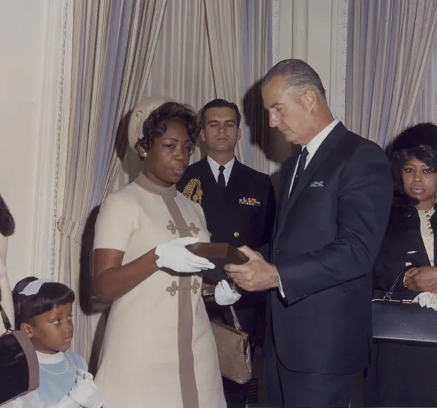 The Extraordinary Journey of a Homeless Orphan from Florida to the Medal of Honor in Vietnam