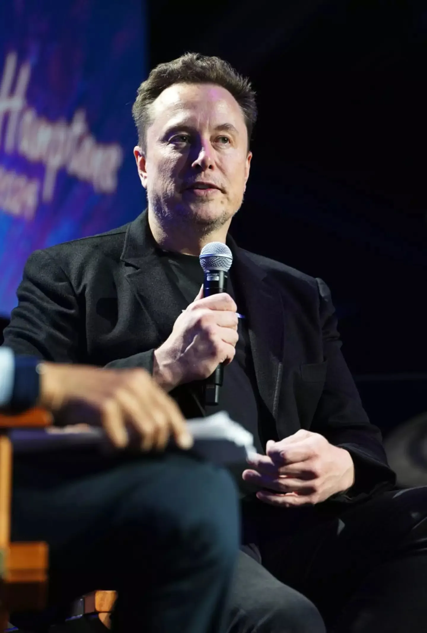 BREAKING NEWS: Elon Musk Wiped $14,000,000,000 Off Tesla’s Value After A Single Tweet