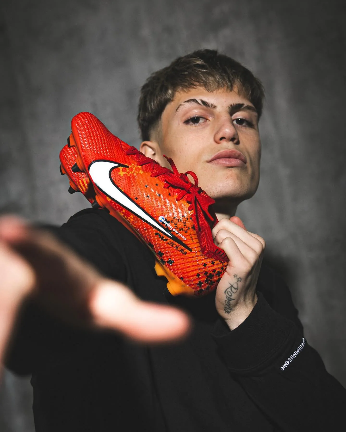 Legend X Legend: Man Utd Star Alejandro Garnacho Collaborates With Nike To Launch Cristiano Ronaldo-Branded 007 Boots.Tđ