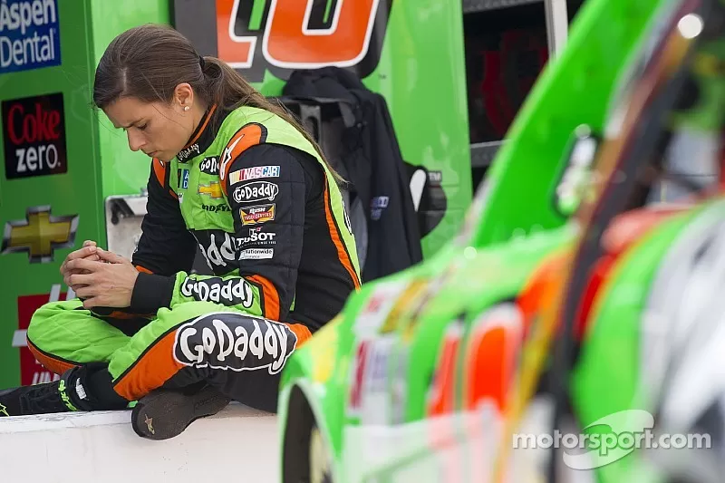 Scandal Broke: Danica Patrick Admit Shocking Fired By Sky Sport After She Fail Fia Test And Stripped Of Titles