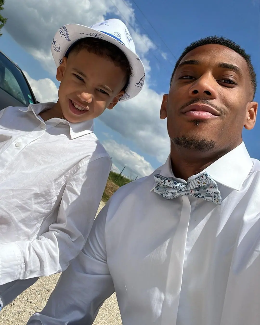 Heartfelt Moments: Anthony Martial Enjoys Quality Time With His Children At Holkham Beach.Tđ