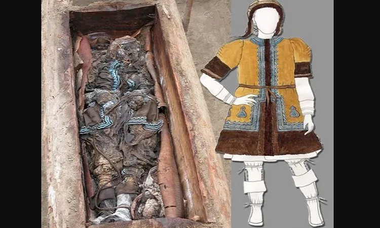 Mummy Of Shamanic Woman Discovered Buried Inside A Tree, Adorned With Elaborate Clothing And Jewelry After 2,200 Years. – Vc