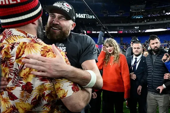 The Unexpected Blow That Travis Kelce’S Brother Delivered Against Taylor Swift Fans