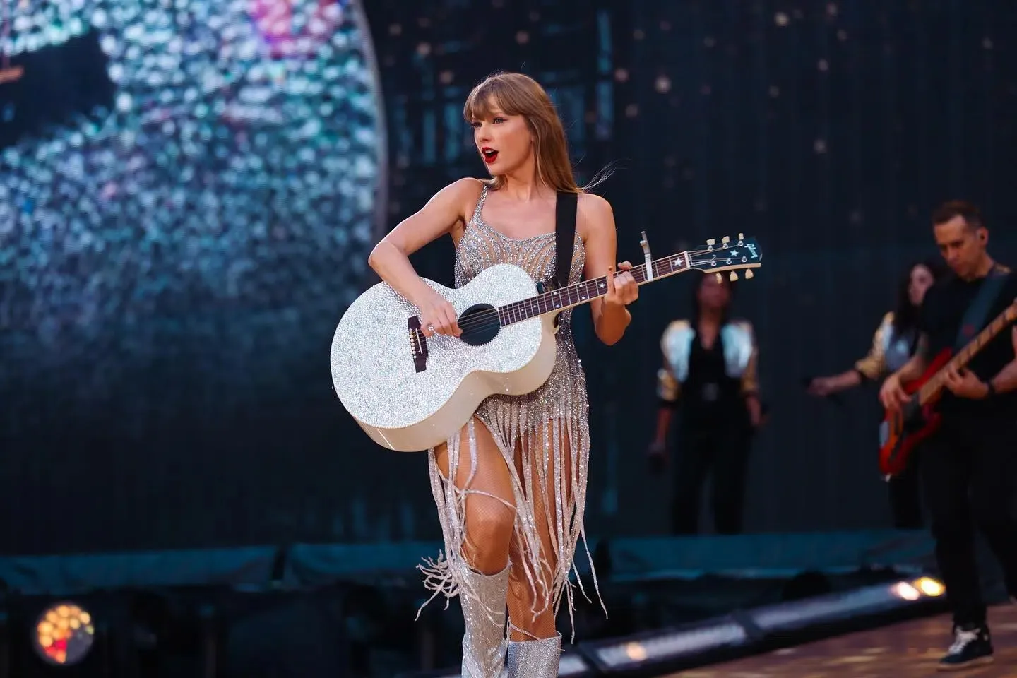 Taylor Swift’S The Eras Tour Resumes In London