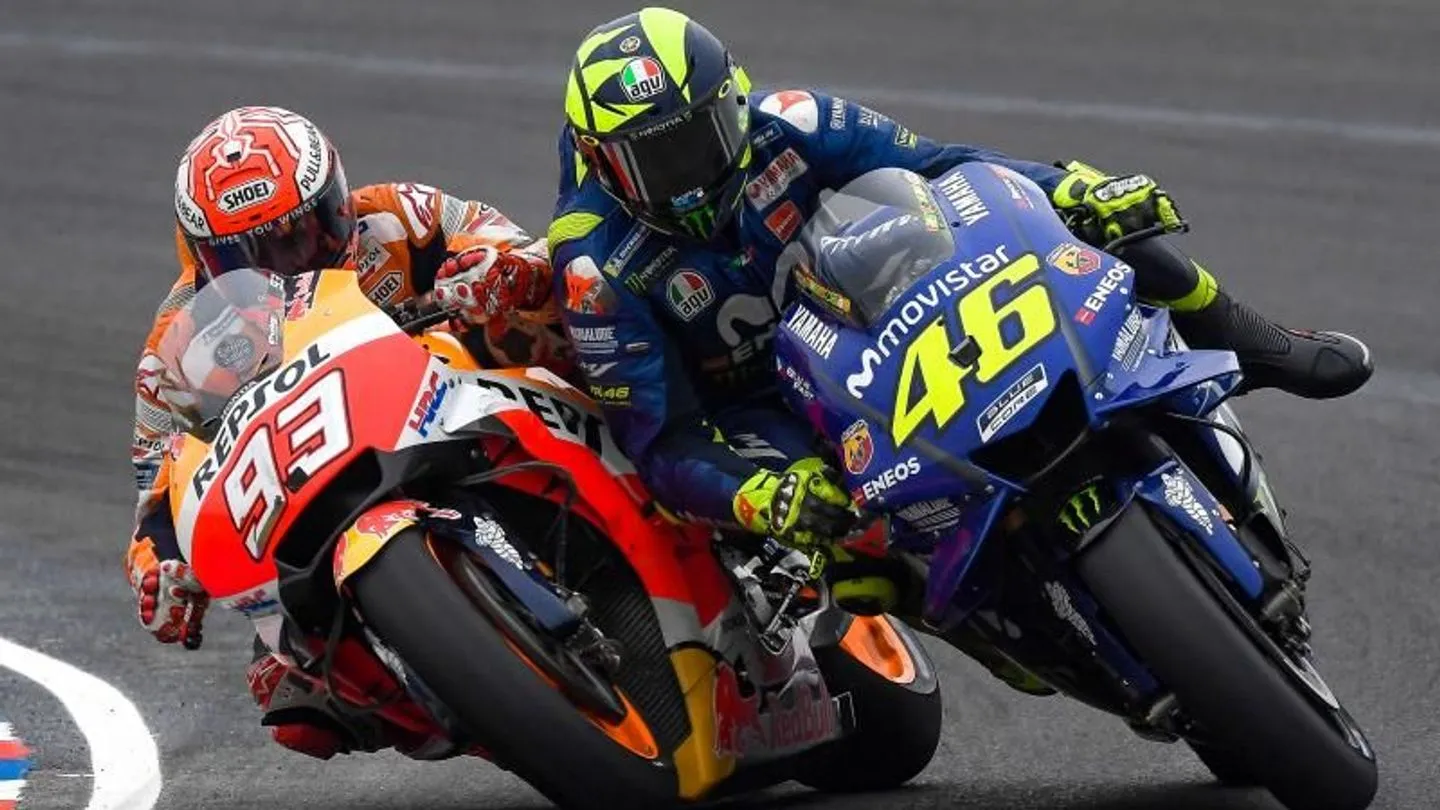 "Permanent Revocation of Legend Title" He was stripped of the title by the FIM, Valentino Rossi cursed furiously, accompanied by the mockery of Marc Marquez's girlfriend.