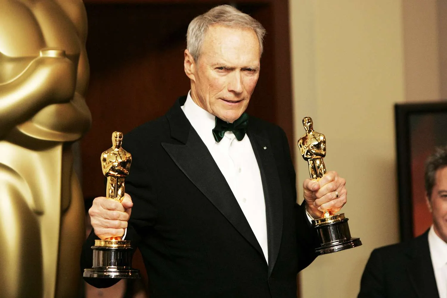 Breaking News: Clint Eastwood Shocks Hollywood, Returns Oscar In Protest: “The Oscars Have Gone Way Too Woke”