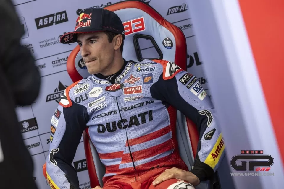 I Due Capi Della Ducati Parlano Per Coprire L’Errore Di Marc Márquez Dopo Il Motogp Del Giappone. I Fan Chiedono “Nessuna Pietà”