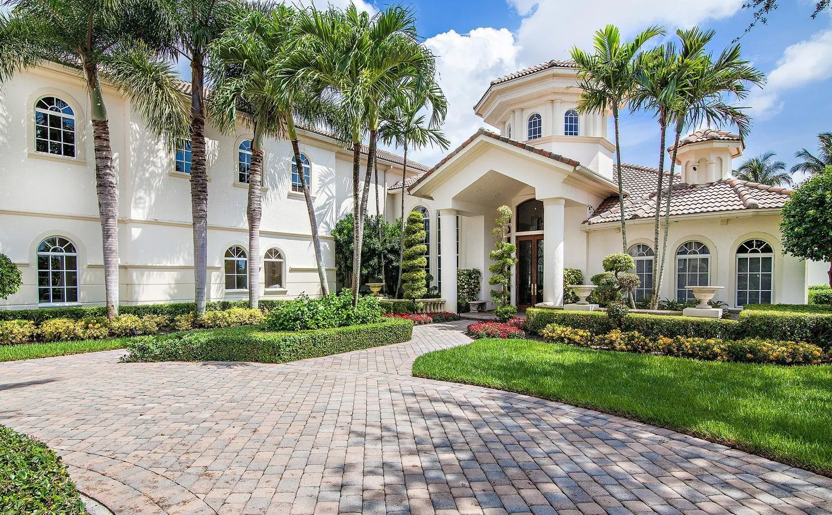 Inside The Stunning £2.1M Florida Mansion Venus Williams Has Put Up For Sale