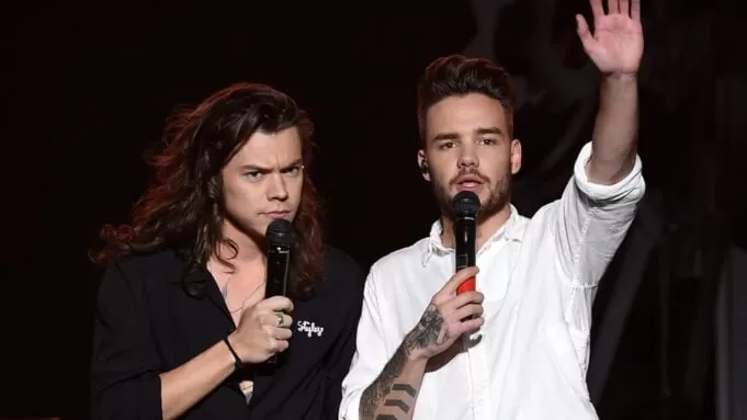 Harry Styles Collapsed And Announced His Retirement Right After Liam Payne Collapsed At A Hotel In Argentina Because He Was Involved In…See More .