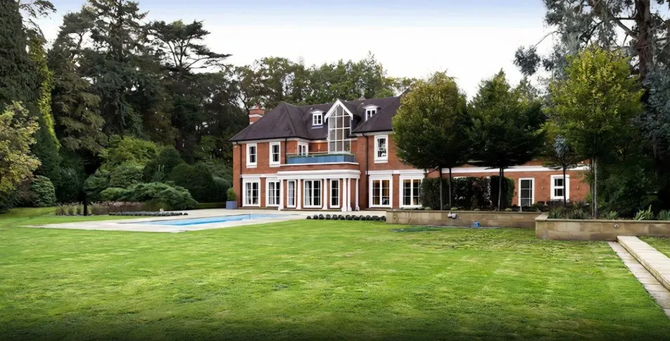 ™ One Direction Star Liam Payne’S Former Mansion In Surrey, England