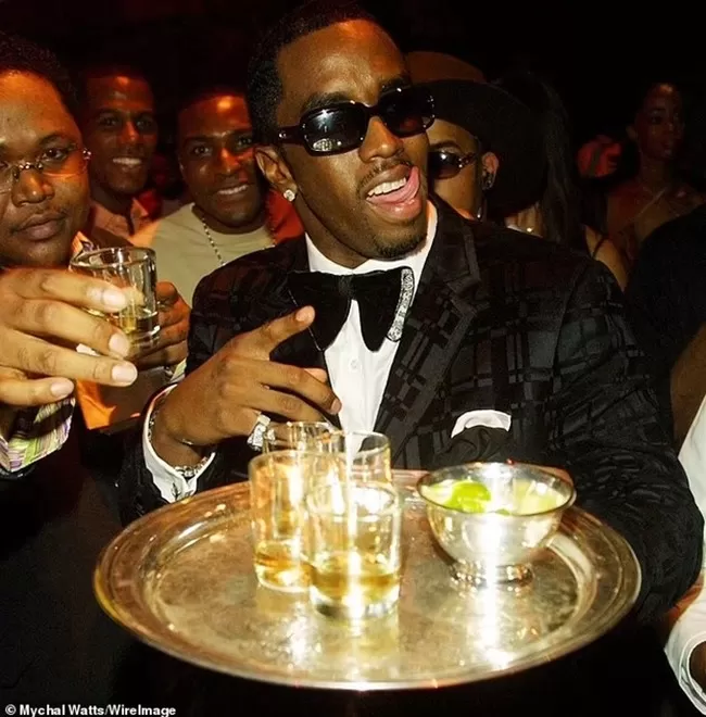 ¡Escándalo En Las Redes🔥! Fotos Filtradas De La Fiesta Privada De Diddy Sacuden El Mundo De Las Celebridades