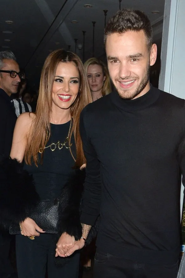 Từ cô - trò thành người yêu, Cheryl y Liam Payne như "Tiểu Long Nữ - Dương Quá" ngoài đời thật