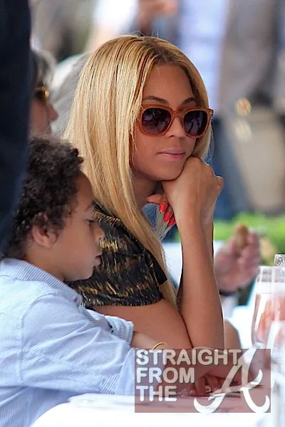 Beyoncé And Jay-Z Were Spotted Enjoying Their Fabulous Life During A Chic Lunch In Paris