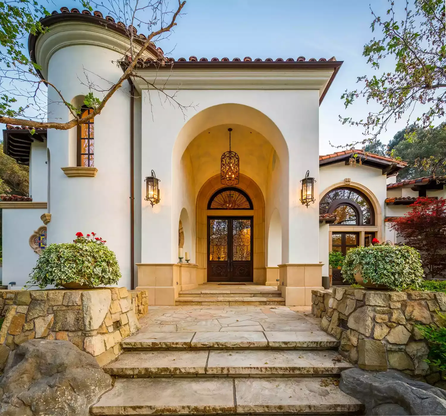 Inside Liam Payne’S Calabasas Mansion On The Market For $10