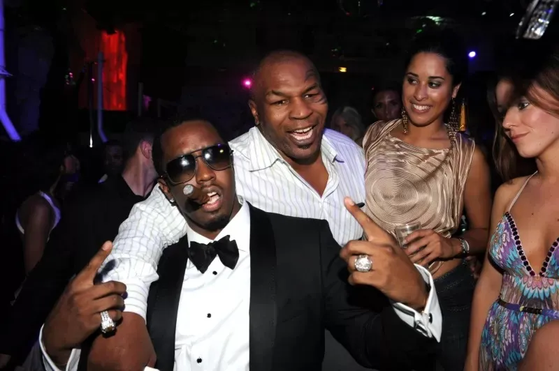 “Mike Tyson Was Stunned”: A 3-Minute Video Reveals The Shocking Secret Between Mike Tyson And Diddy, Becoming The Topic Of Conversation On The Internet, Leaving Him Almost Unconscious