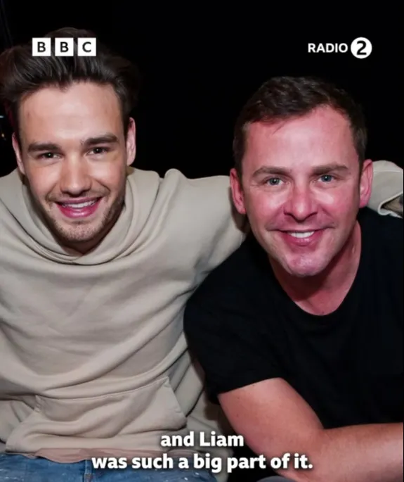 Scott Mills heeft de luisteraars van BBC Radio 2 op de hoogte gebracht nadat hij de familie van Liam Payne hun condoleances had gestuurd