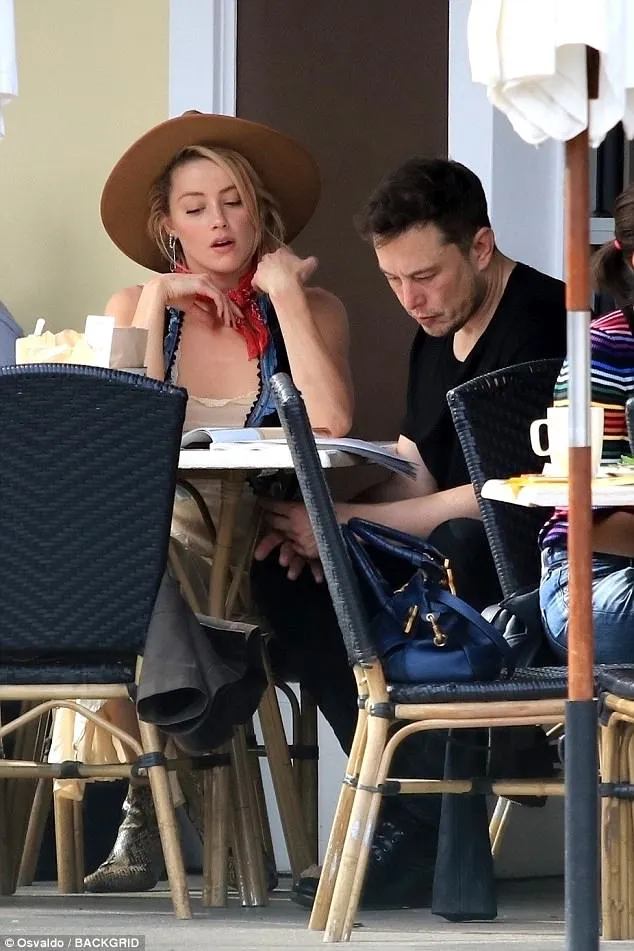 Dernières Nouvelles : Les Ex Amber Heard Et Elon Musk Se Retrouvent Lors D'Un Petit-Déjeuner À Los Angeles Après Que Le Milliardaire A Déclaré Que Leur Séparation Avait Provoqué Une « Douleur Émotionnelle Intense »