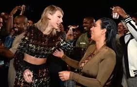 Taylσr Swιft Perd 5 Millions D’Abonnés Du Jour Au Lendemain En Raison De L’Appel D’Elon Musk À La Bloquer Et À La Boycotter ; La Famille Kardashian Perd Plus De 3 Millions De Followers 2 Taylσr Swιft Perd 5 Millions D’Abonnés Du Jour Au Lendemain En Raison De L’Appel D’Elon Musk À La Bloquer Et À La Boycotter ; La Famille Kardashian Perd Plus De 3 Millions De Followers