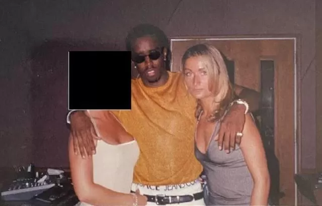 Elon Musk Tient Parole ! La Liste Epstein De Diddy Dévoilée Le Jour De L’An : Jlo, Jay-Z, Jb… Et Bien D’Autres 3 Elon Musk Tient Parole ! La Liste Epstein De Diddy Dévoilée Le Jour De L’An : Jlo, Jay-Z, Jb… Et Bien D’Autres