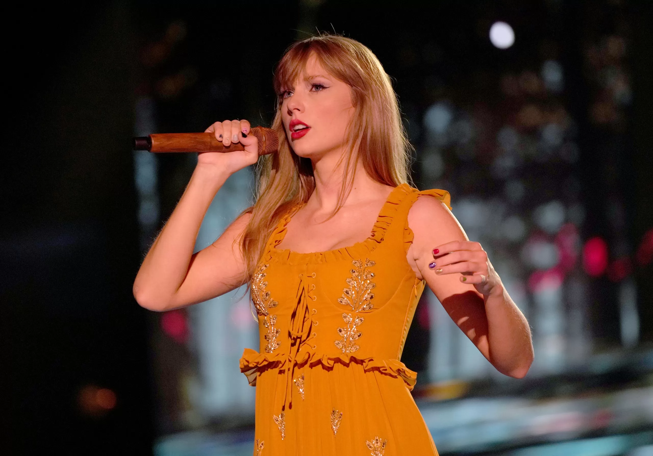 Elon Musk Proves His Power: After Banning Taylor Swift’s Account on X, Resulting in the Loss of Over 7 Million Followers and $100 Million, Imane Khelif Must Face the Consequences of Her Role in a Gender Controversy 4 Elon Musk Proves His Power: After Banning Taylor Swift’s Account on X, Resulting in the Loss of Over 7 Million Followers and $100 Million, Imane Khelif Must Face the Consequences of Her Role in a Gender Controversy