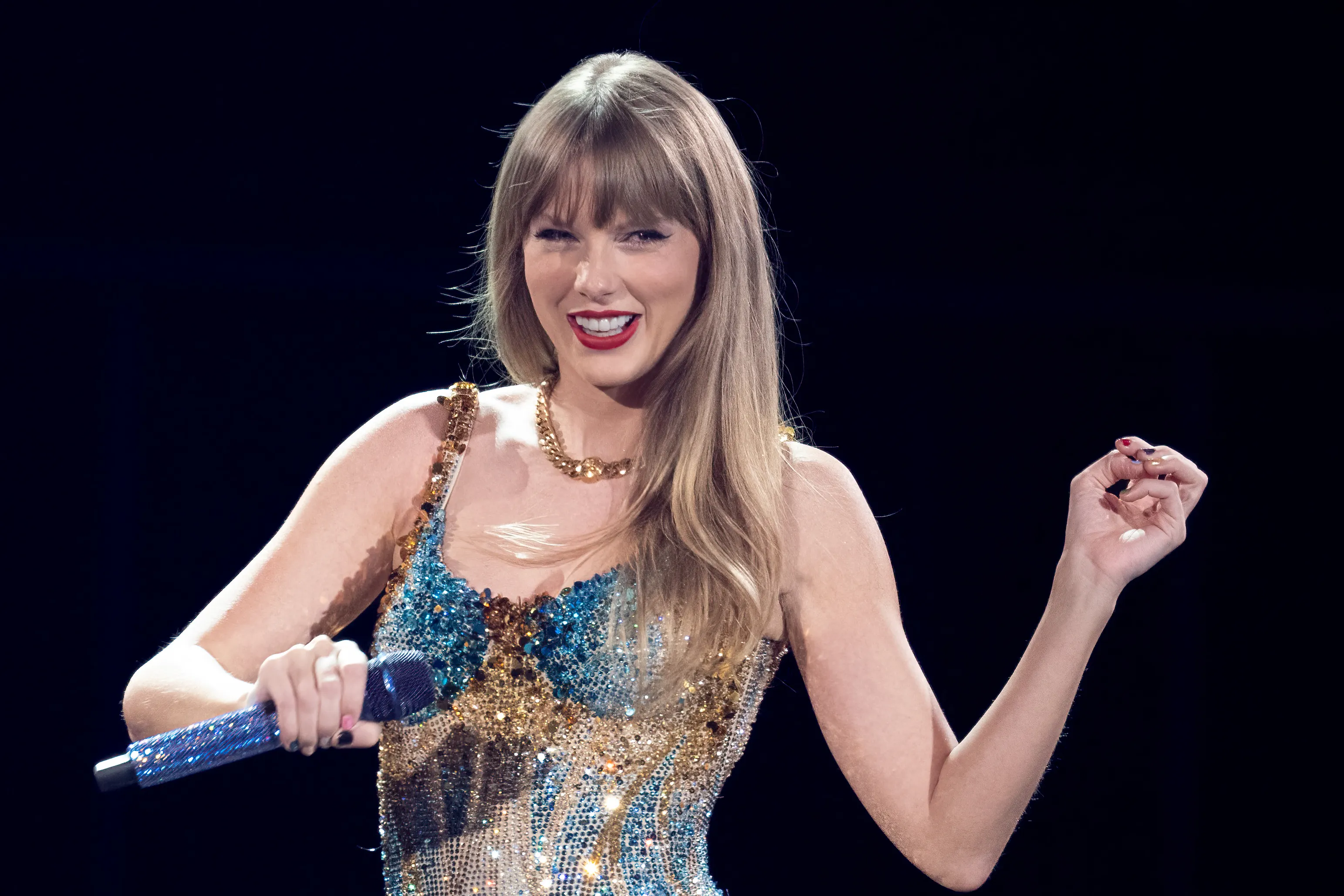« Je Vais Botter Tout Le Monde » Elon Musk Promet De Détruire La Carrière De Ceux Qui S’opposent À Lui, En Particulier Celle De Taylor Swift 2 « Je Vais Botter Tout Le Monde » Elon Musk Promet De Détruire La Carrière De Ceux Qui S’opposent À Lui, En Particulier Celle De Taylor Swift