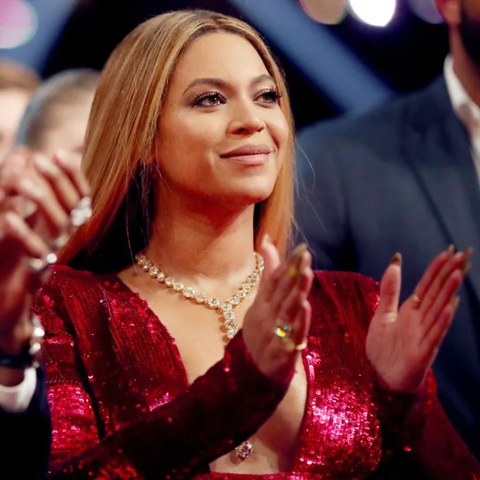 Breaking News: Elon Musk Confronts Beyoncé: “You Should Be Fined For Imitating A Country Artist” 2 Breaking News: Elon Musk Confronts Beyoncé: “You Should Be Fined For Imitating A Country Artist”