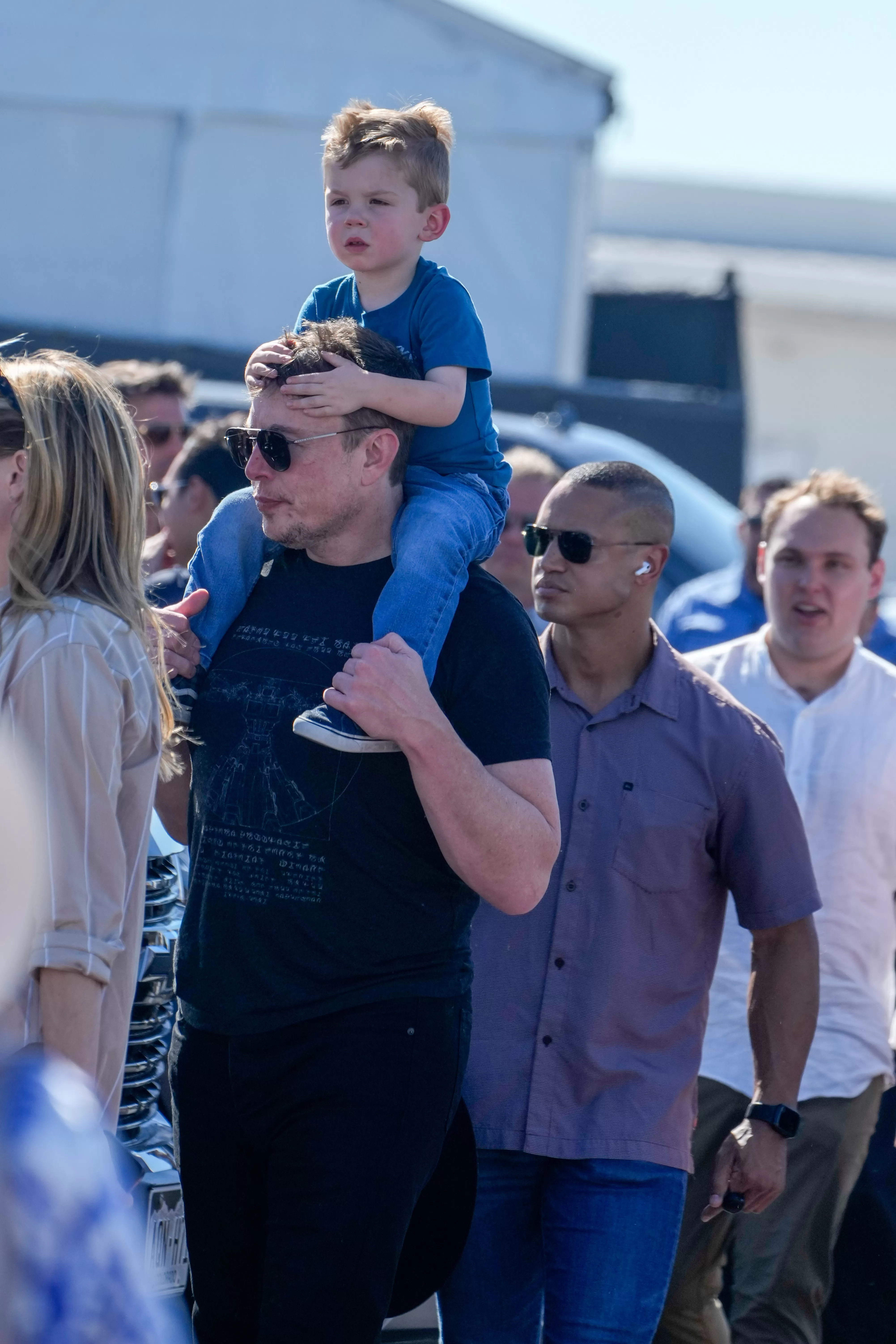 đź”´Amid Custody Battle With Grimes, World’s Richest Billionaire Elon Musk Brings 3-Year-Old Son to Formula One Event in Austin, Texas… 3 đź”´Amid Custody Battle With Grimes, World’s Richest Billionaire Elon Musk Brings 3-Year-Old Son to Formula One Event in Austin, Texas…