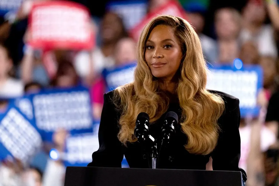 DERNIÈRES NOUVELLES : Elon Musk confronte Beyoncé, “Vous devriez être sanctionnée pour vous être fait passer pour une artiste de musique country” 5 DERNIÈRES NOUVELLES : Elon Musk confronte Beyoncé, “Vous devriez être sanctionnée pour vous être fait passer pour une artiste de musique country”