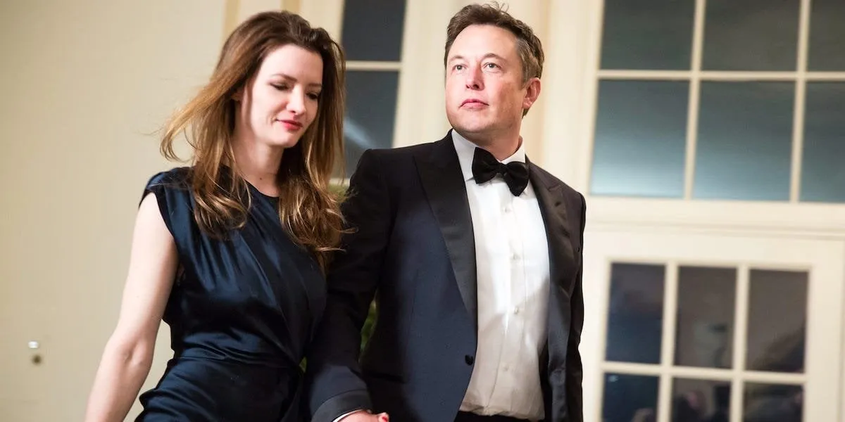 Elon Musk Called Back His Ex-girlfriend Who Dumped Him When He Was Broke To His Hotel Room Last Night. 1 Elon Musk Called Back His Ex-girlfriend Who Dumped Him When He Was Broke To His Hotel Room Last Night.