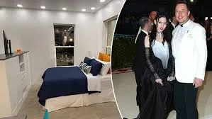 Elon Musk Called Back His Ex-girlfriend Who Dumped Him When He Was Broke To His Hotel Room Last Night. 3 Elon Musk Called Back His Ex-girlfriend Who Dumped Him When He Was Broke To His Hotel Room Last Night.