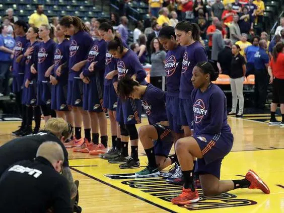 BREAKING NEWS: Two WNBA Players Were Immediately Disqualified For Kneeling During The Flag Ceremony 2 BREAKING NEWS: Two WNBA Players Were Immediately Disqualified For Kneeling During The Flag Ceremony