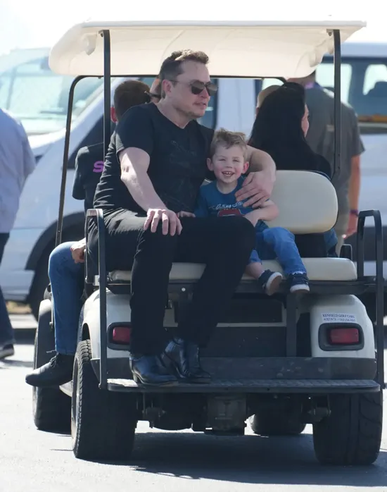 The world’s richest billionaire, Elon Musk, took his three-year-old son X AE A-XII to watch the F1 race in Austin, Texa, amid a custody battle with his ex-girlfriend Grimes