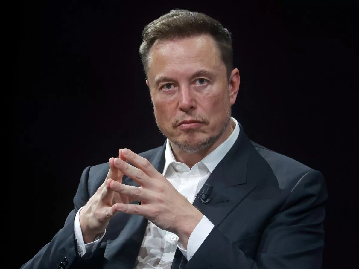 BREAKING NEWS! Elon Musk donates $112 million in Tesla stock to homeless people, with special conditions. Check the comment 👇👇👇