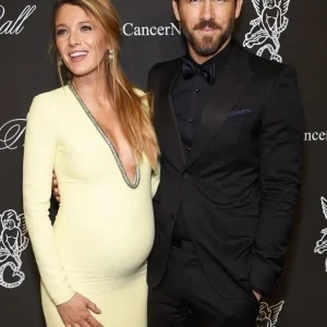 SAD NEWS: 30 minutes ago, Ryan Reynolds, husband of actress Blake Lively, along with her family confirmed that she had … more 25 SAD NEWS: 30 minutes ago, Ryan Reynolds, husband of actress Blake Lively, along with her family confirmed that she had … more