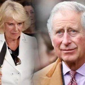 DERNIÈRES NOUVELLES : Il y a 40 minutes, une nouvelle choquante a éclaté concernant le CONFLIT au sein de la Famille royale britannique entre le roi Charles III et la reine Camilla. Cette dernière a déclaré : « Je ne suis pas une marionnette ». Elle a annoncé qu’elle quitterait la Famille royale en raison de la brutale oppression qu’elle subit lorsque… à suivre. 1 DERNIÈRES NOUVELLES : Il y a 40 minutes, une nouvelle choquante a éclaté concernant le CONFLIT au sein de la Famille royale britannique entre le roi Charles III et la reine Camilla. Cette dernière a déclaré : « Je ne suis pas une marionnette ». Elle a annoncé qu’elle quitterait la Famille royale en raison de la brutale oppression qu’elle subit lorsque… à suivre.