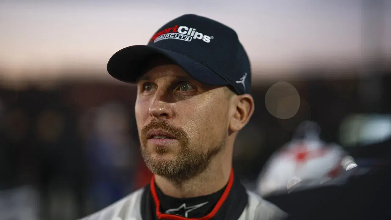 Denny Hamlin Exposes the “Deciding Factor” That Could Force Him to Retire 1 Denny Hamlin Exposes the “Deciding Factor” That Could Force Him to Retire