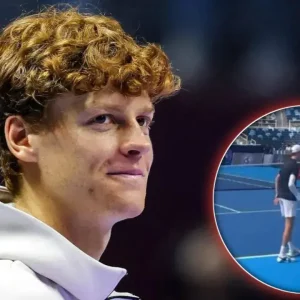 (Video) Jannik Sinner Spotted Practising With a Sleeve Ahead of Cincinnati Open 3 (Video) Jannik Sinner Spotted Practising With a Sleeve Ahead of Cincinnati Open